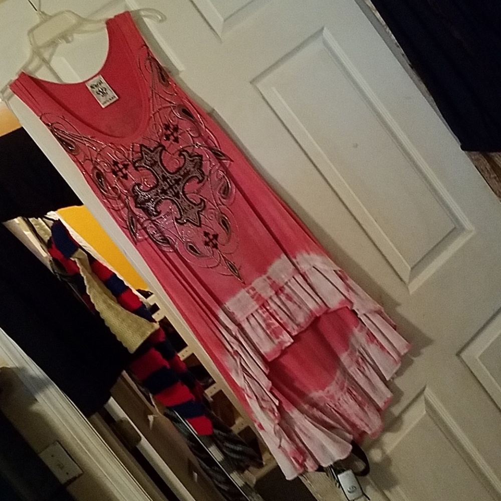 Pink cross top